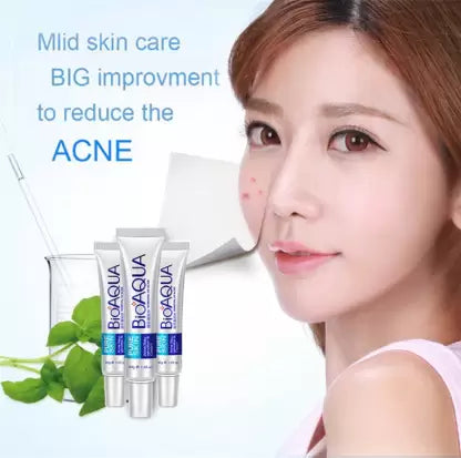 Anti Acne Cream Bioaqua model with clear skin in Pakistan